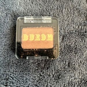 Buxom eyeshadow single